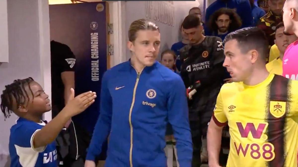 Premier League | ¿Quién es Conor Gallagher jugador del Chelsea acusado de racismo por ignorar a un niño?