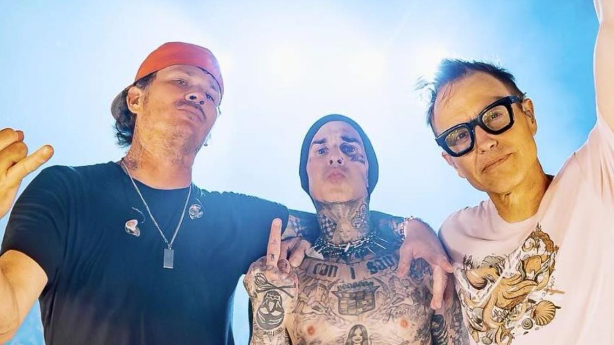 Blink-182 se burla de los regios porque 'andan entre primos' | VIDEO