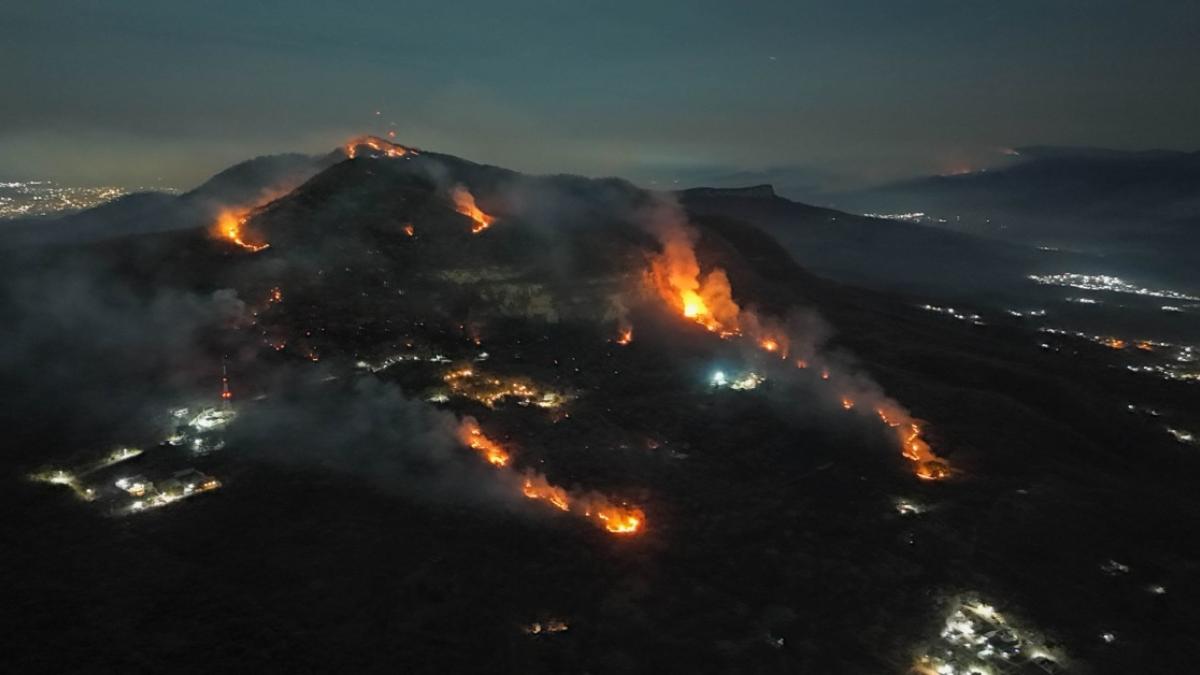 Al momento 59 incendios forestales activos