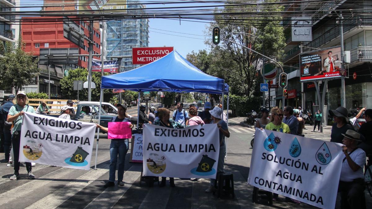 Bloquean Insurgentes por cuarto día para exigir limpieza del agua en BJ