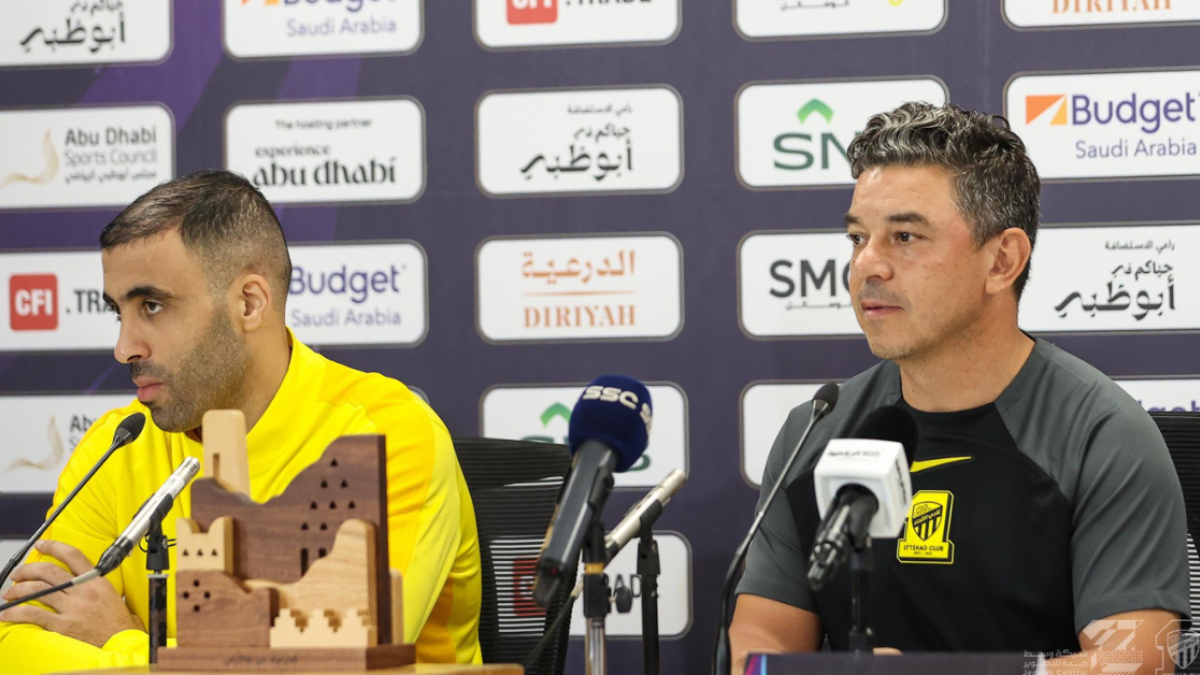 VIDEO: Aficionado agarra a latigazos a jugador del Al-Ittihad en la final de la Supercopa de Arabia