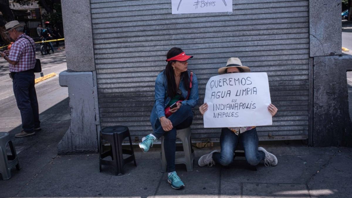 Persisten protestas de vecinos de Benito Juárez por falta de respuesta a contaminación de agua