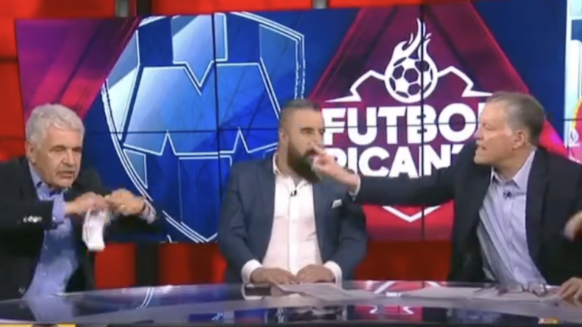 Ricardo Peláez corre al 'Tuca' Ferretti en programa en vivo y se encienden los ánimos (VIDEO)