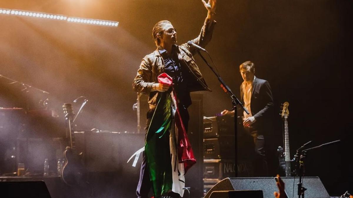 Interpol en el Zócalo de la CDMX: Así se vive el emblemático concierto