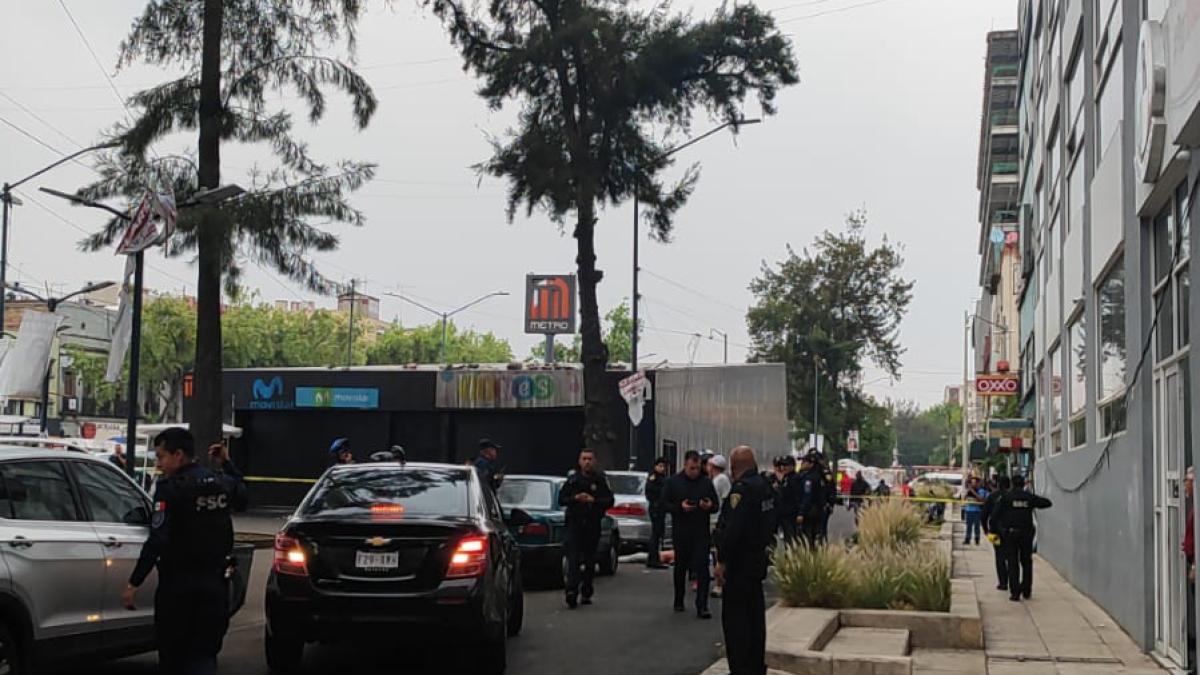 Asesinan a una persona fuera de la estación del Metro Revolución