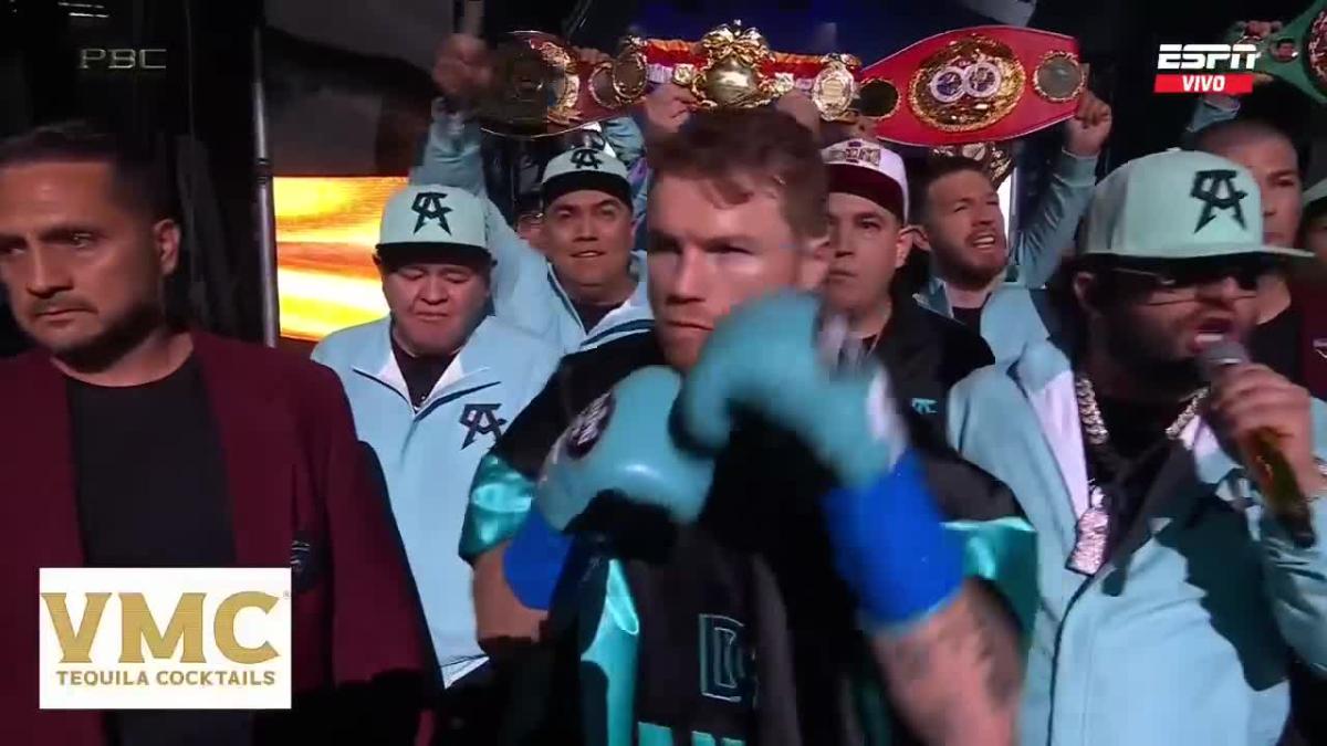 Canelo Álvarez y su ÉPICA entrada al ring ante Jaime Munguía con Luis R. Conriquez (VIDEO)