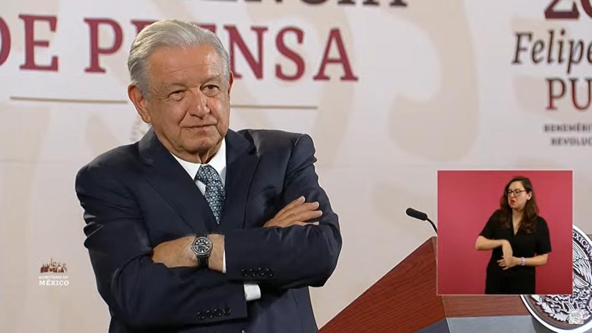 Justifica AMLO exhibición de datos personales de Amparo Casar; critica 'papelón' del Inai