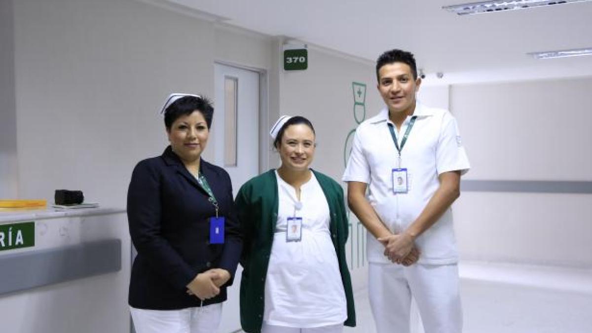 IMSS celebra al personal de enfermería