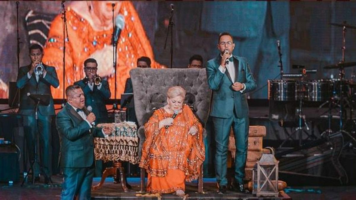 Paquita la del Barrio y La Sonora Santanera arman tremenda fiesta en el Auditorio Nacional