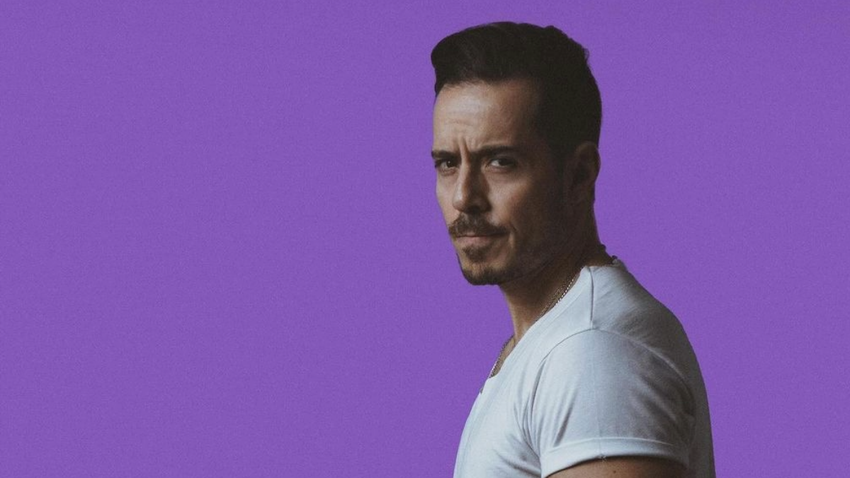 José Madero habla de 'Sarajevo', ¿por qué eligió el color morado y cuándo sale el nuevo álbum?