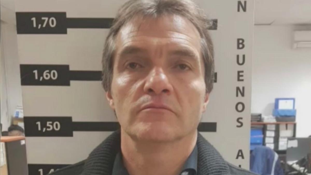 Regresan a Carlos Ahumada a Paraguay porque 'México no nos pidió extradición'