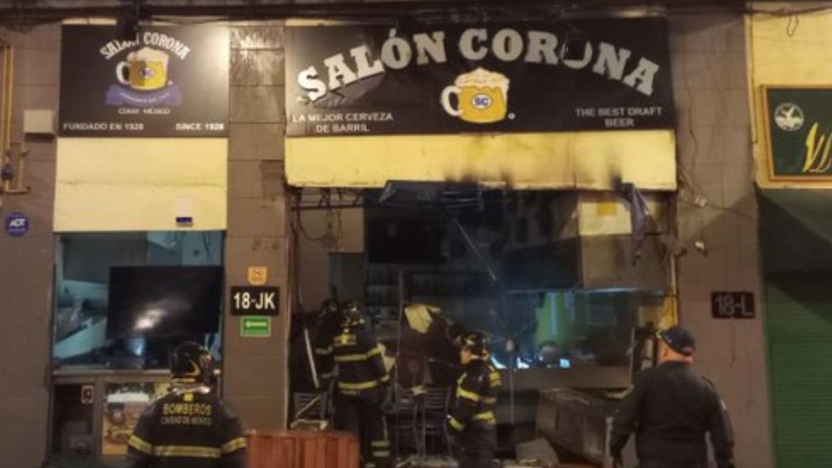 Se registra explosión en Salón Corona del Centro de la CDMX; no reportan heridos