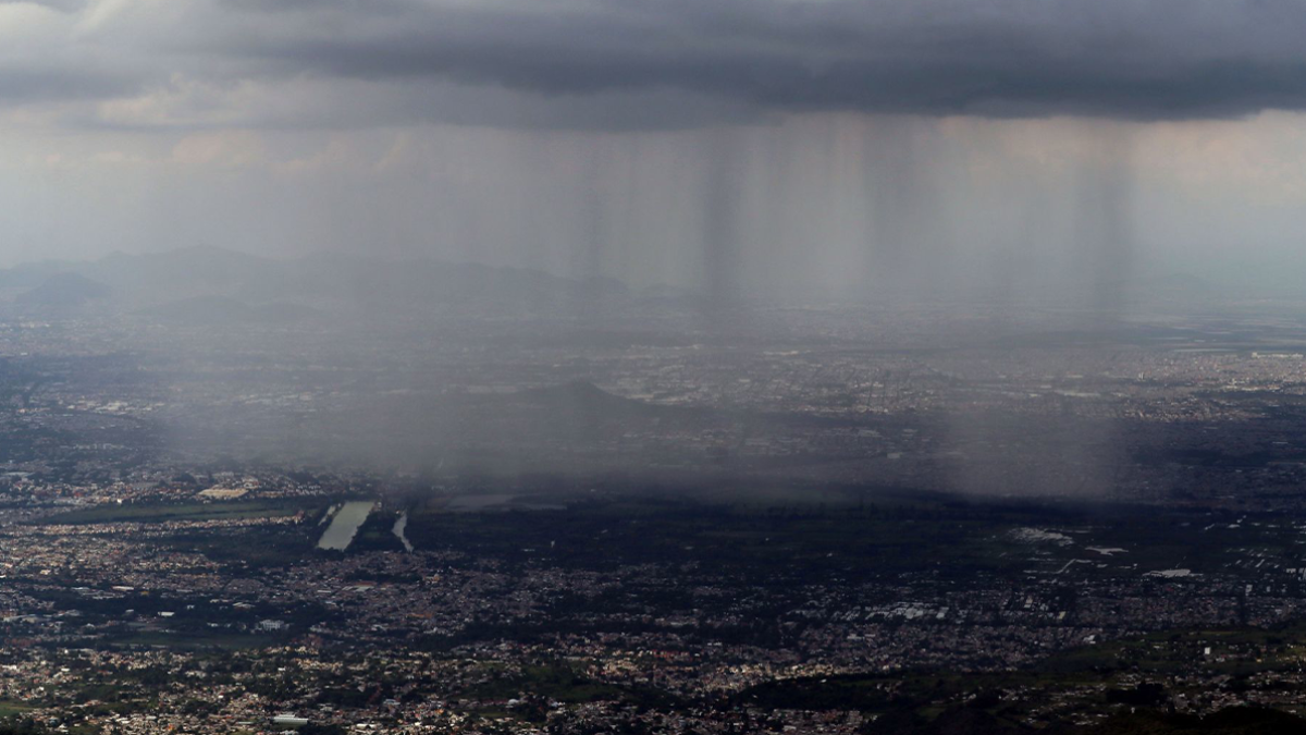 Van por surtir agua en CDMX con lluvia