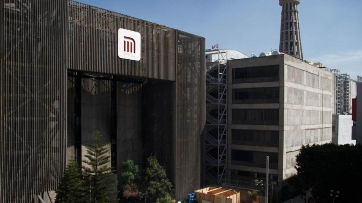 Preparan demolición de edificio del Metro que se incendió en 2021