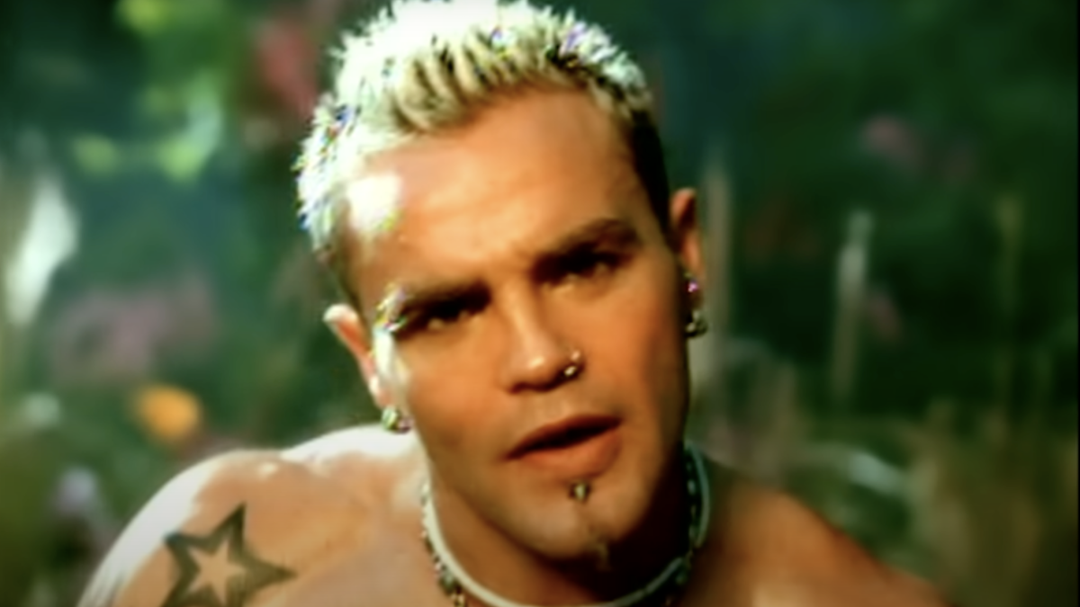 Muere Shifty Shellshock, cantante de la Crazy Town, famosa por el tema 'Butterfly'