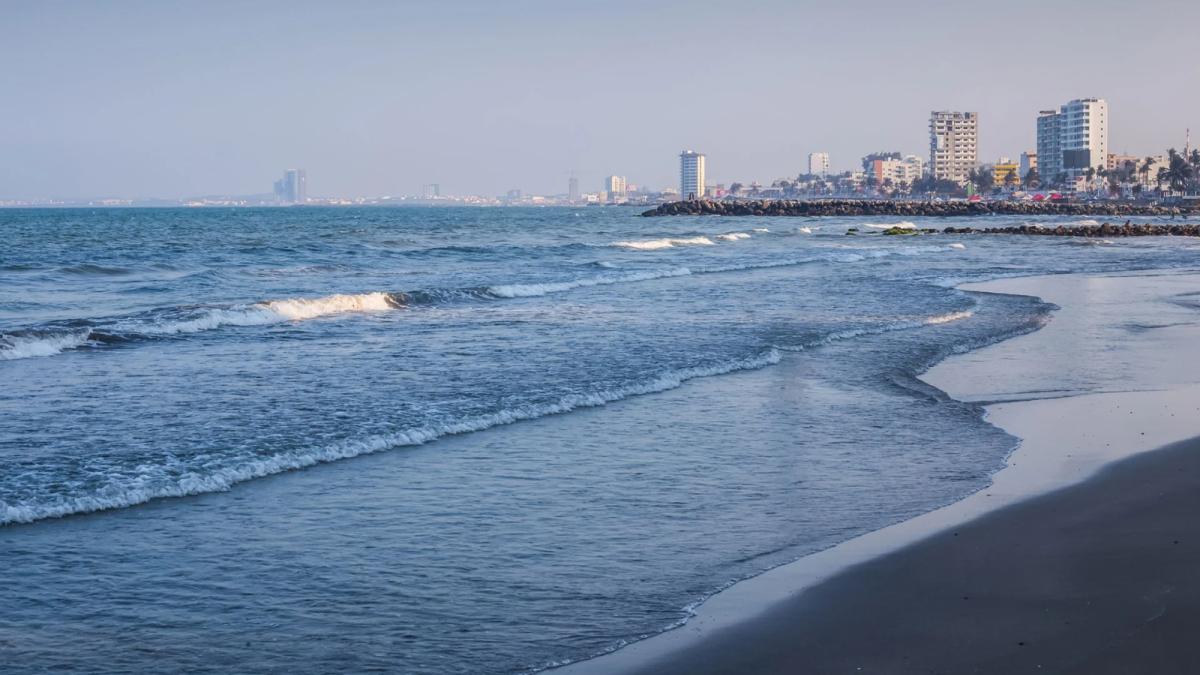 El gobierno de Veracruz planea salvar el Tianguis Nacional de Pueblos Mágicos, que tendrá lugar en Boca del Río, según La Razón de México.