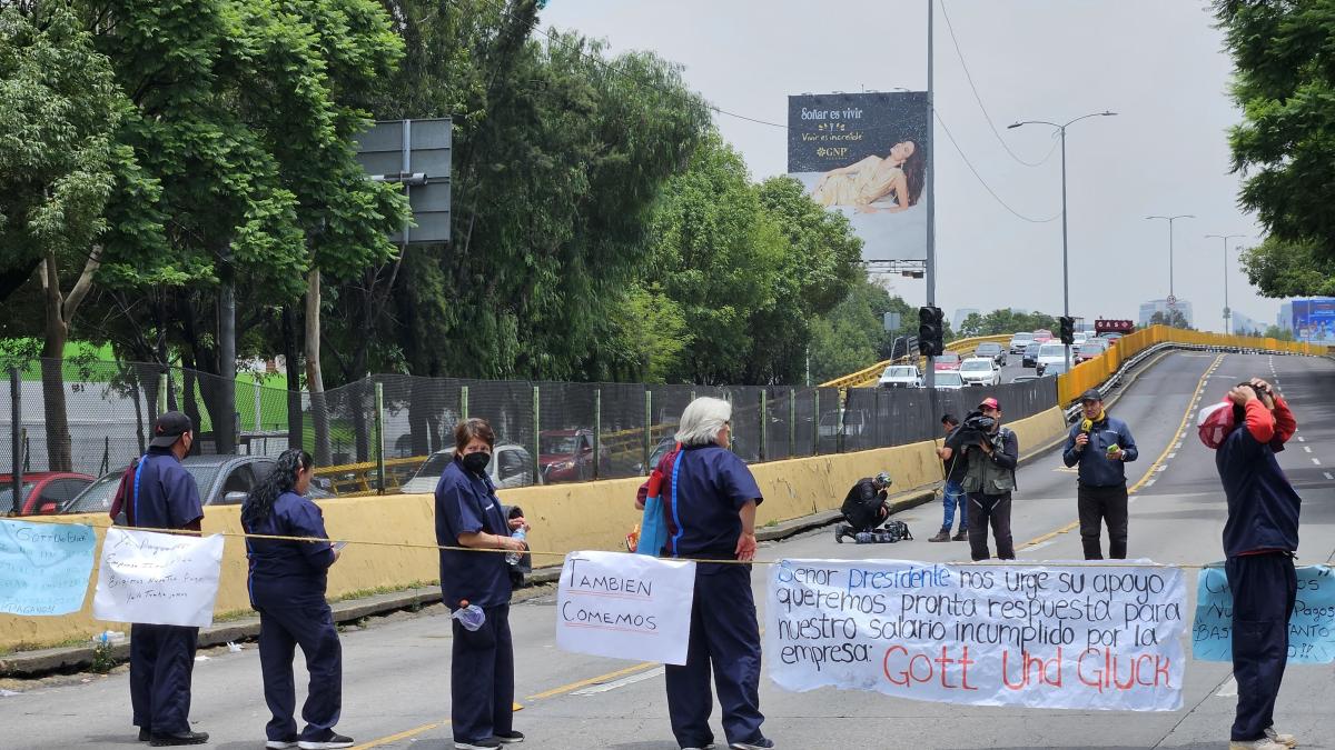 Protesta salarial crea caos; IPN pide cumplir a trabajadores