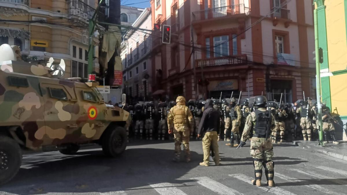 AMLO y Sheinbaum condenan intento de golpe de Estado contra gobierno de Luis Arce, en Bolivia