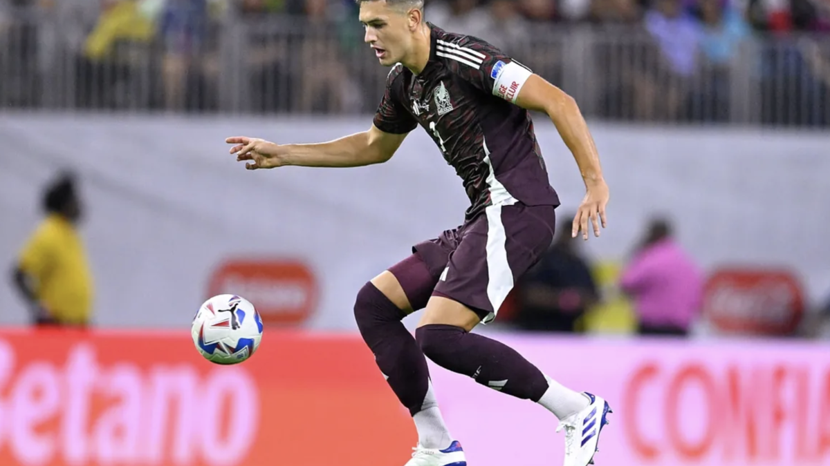 Copa América 2024 | César Montes abandona el México vs Venezuela por lesión