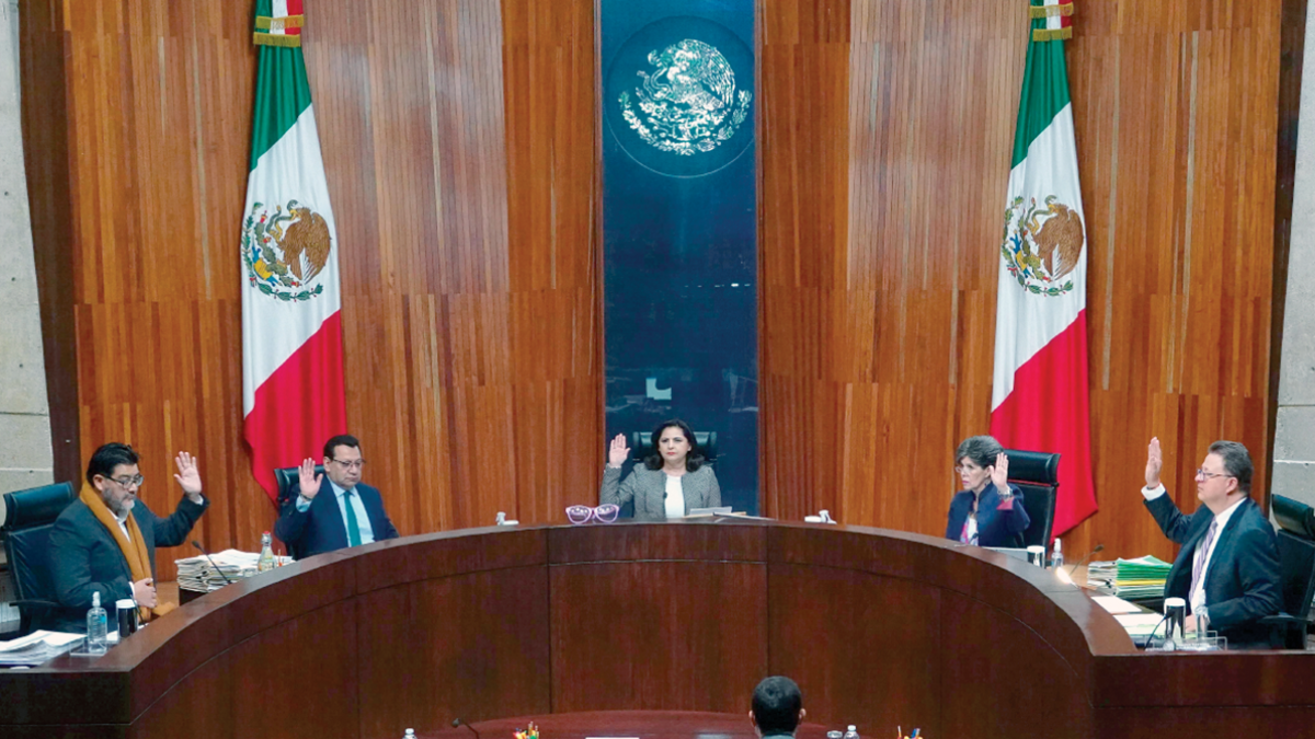 TEPJF determina que AMLO vulneró equidad