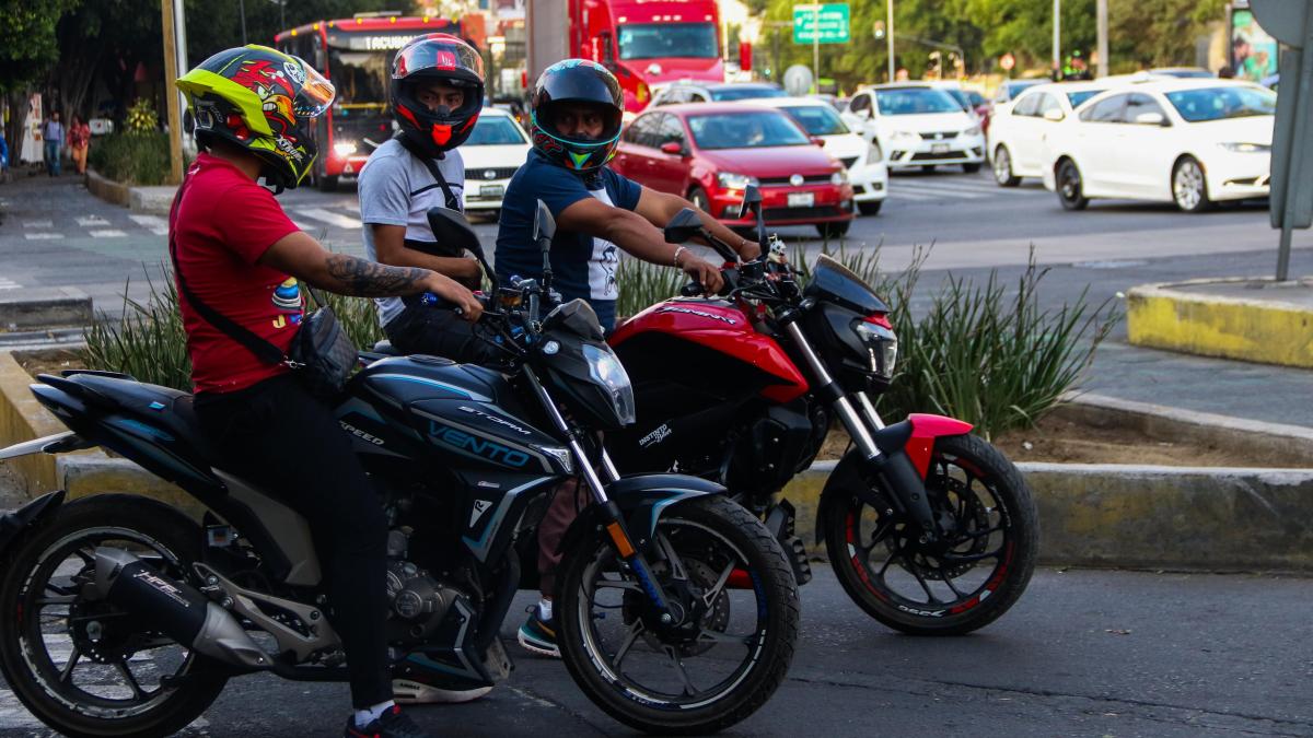 Detienen a 18 motociclistas por agredir con extintores en la alcaldía Cuahtémoc