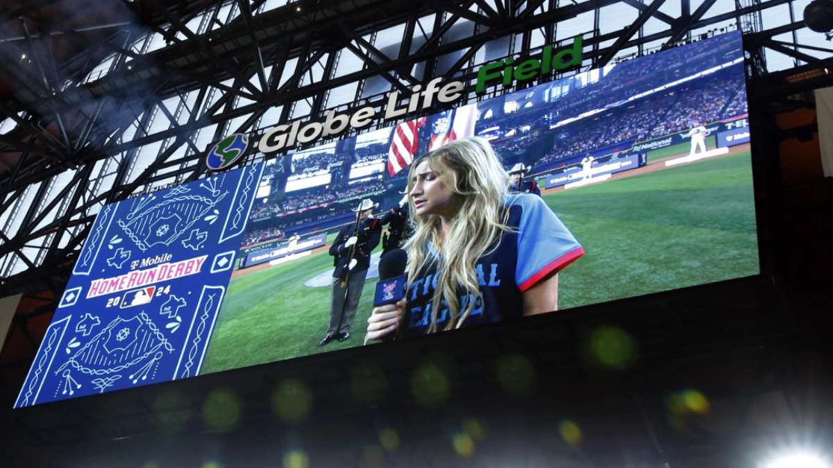 MLB | Ingrid Andress, la intérprete del himno de Estados Unidos en el Home Run Derby, confesó cantar ebria