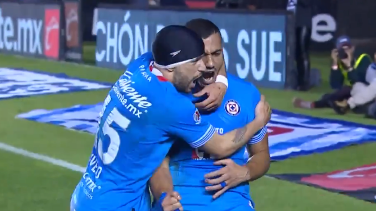 Liga MX | Giorgos Giakoumakis se estrena con gol en Cruz Azul (VIDEO)