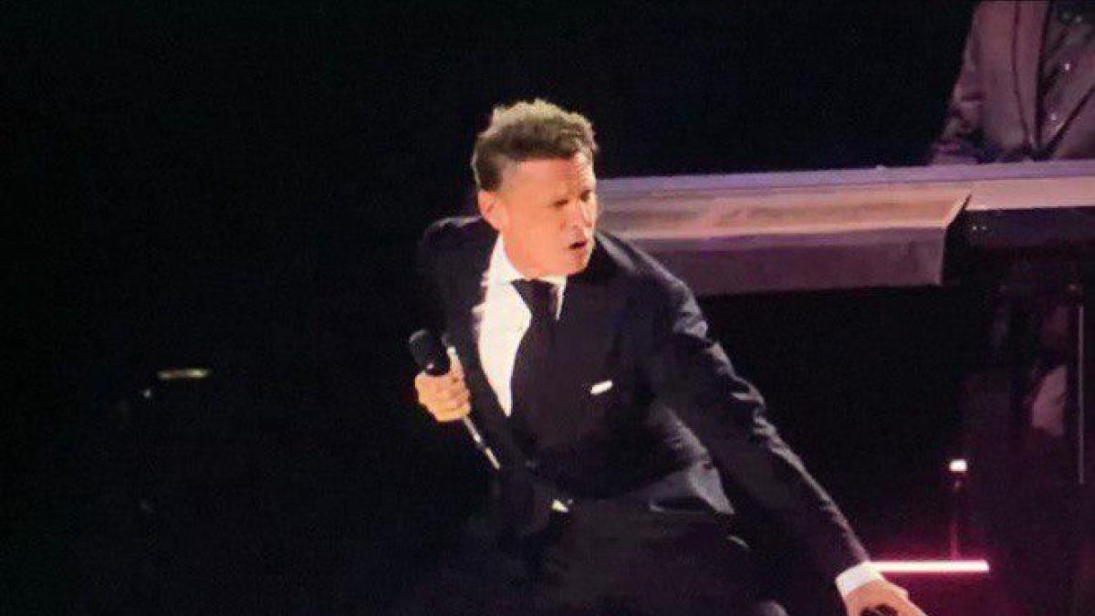 Luis Miguel derrite los Festivales de Cádiz y La Coruña en su paso por España