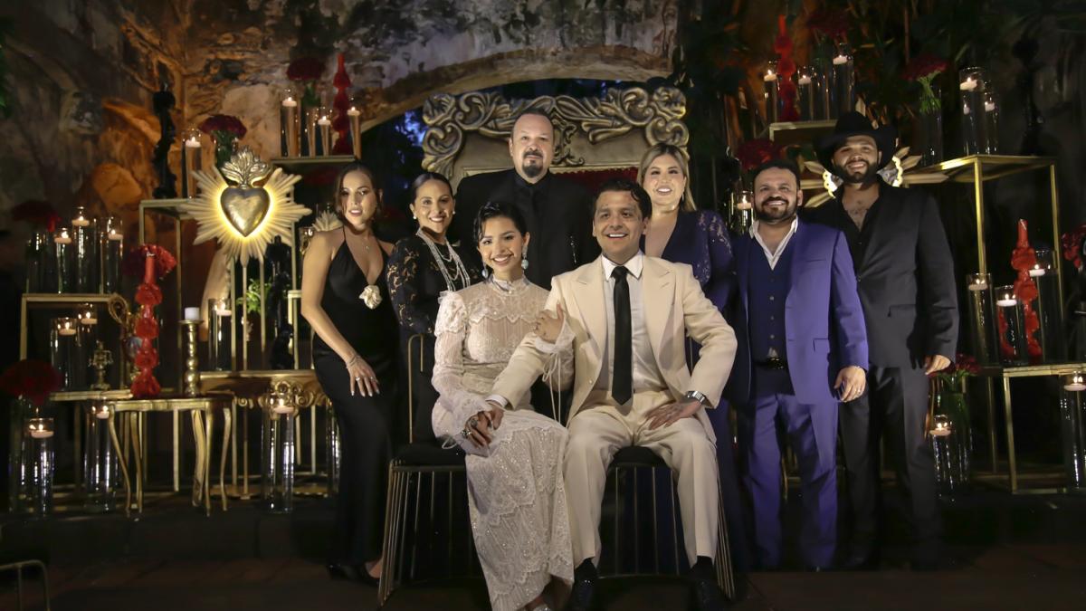 Pepe Aguilar comparte las FOTOS oficiales de la boda de Nodal y Ángela Aguilar: 'amor verdadero'