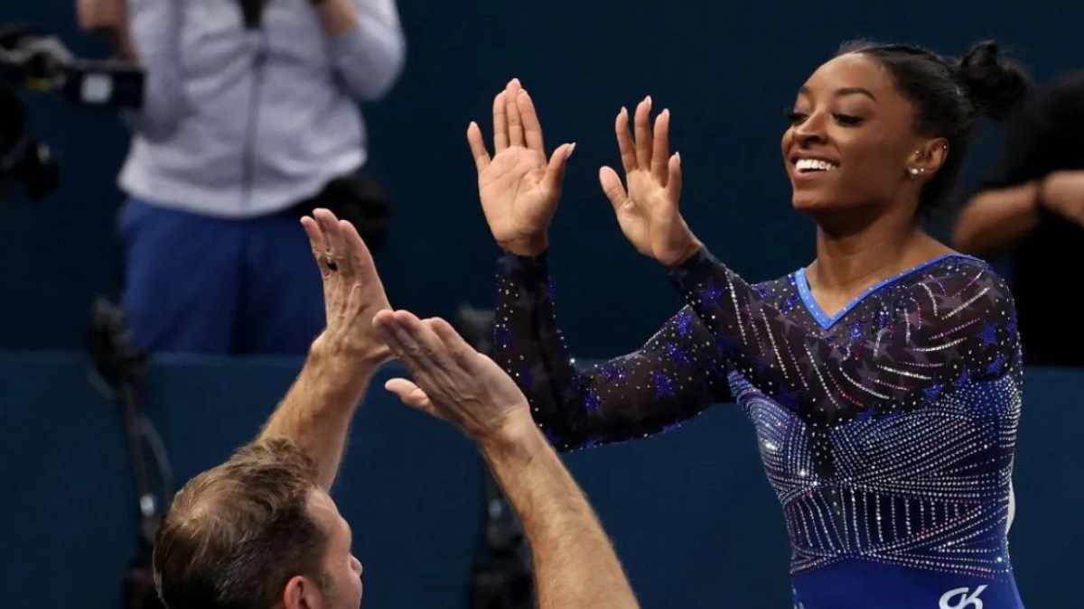 París 2024 | Simone Biles se lleva la final del All-Around de gimnasia olímpica (VIDEO)