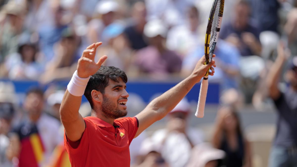 París 2024: Carlos Alcaraz vence a Felix Auger-Aliassime y buscará el oro en los Juegos Olímpicos