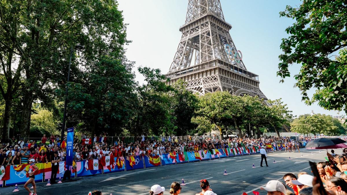 París 2024: Papá de medallista de oro, detenido por besar a la fuerza a una voluntaria, ¡lamentable!