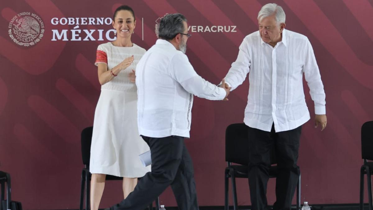 AMLO y Sheinbaum celebran inauguración del tramo final de la carretera Minatitlán–Hidalgotitlán