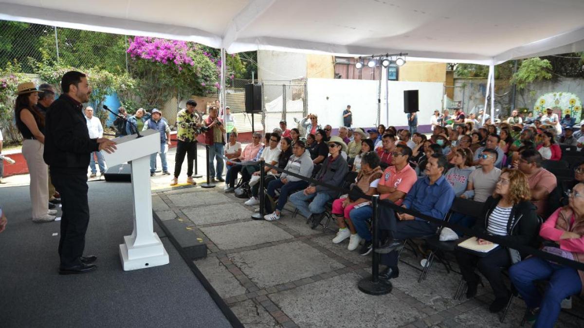 Martí Batres inaugura pozo de agua rehabilitado en Xochimilco