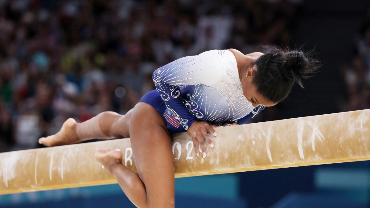 París 2024: Simone Biles se cae en la final y se queda sin medalla; italiana Alice D´Amato se lleva el oro