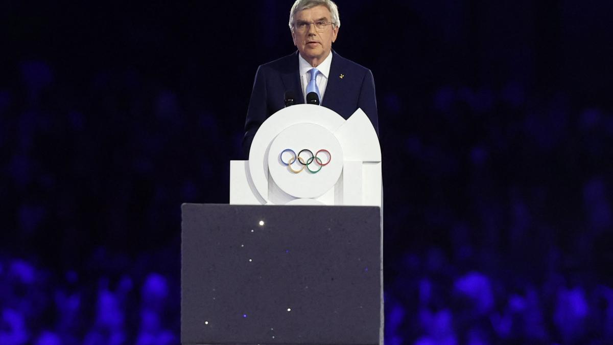 París 2024: Thomas Bach manda mensaje de unión y paz en la ceremonia de clausura de los Juegos Olímpicos