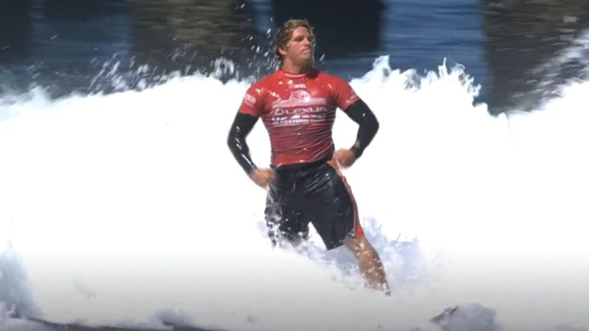 Surfista mexicano Alan Cleland se proclama campeón del US Open