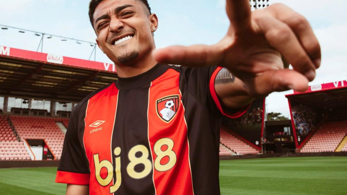 Premier League: ¡Oficial! Julián Araujo se une al Bournemouth tras su salida del Barcelona