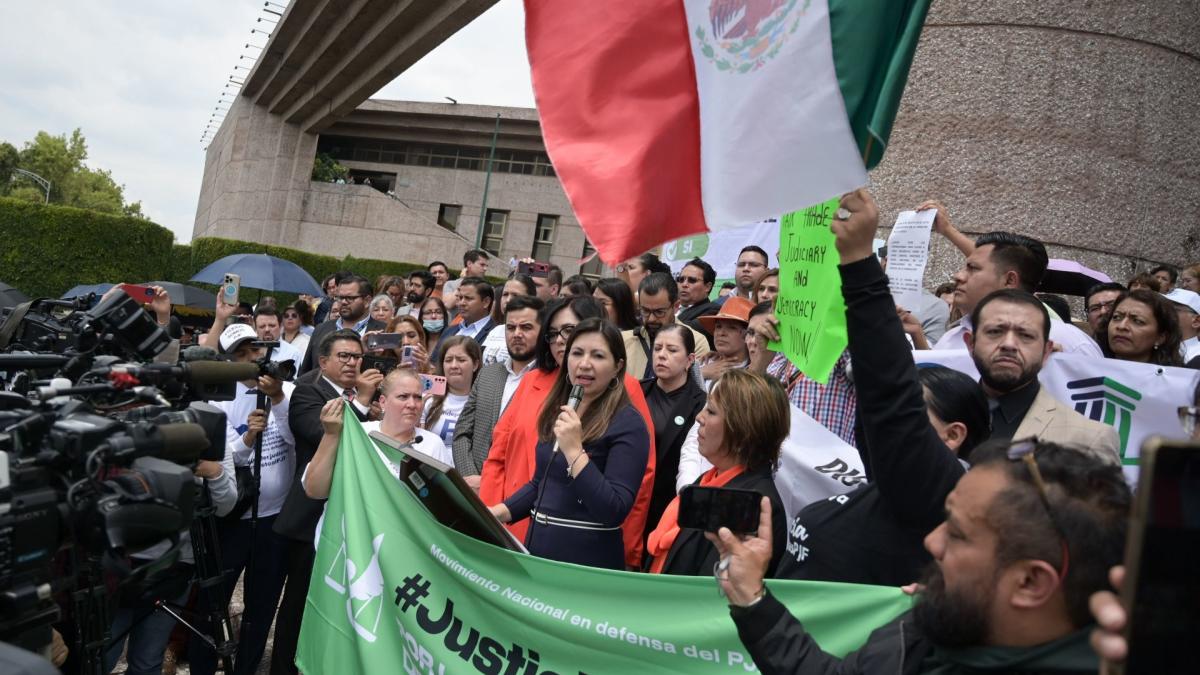 Jueces y magistrados exigen a Claudia Sheinbaum detener la Reforma Judicial; amagan con hacer paro