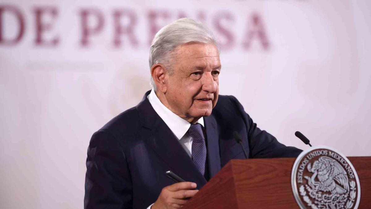 AMLO culpa a oposición por tema de diputaciones