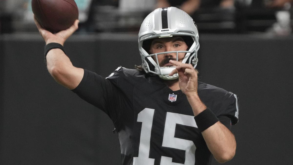 Raiders eligen a Gardner Minshew como su quarterback titular