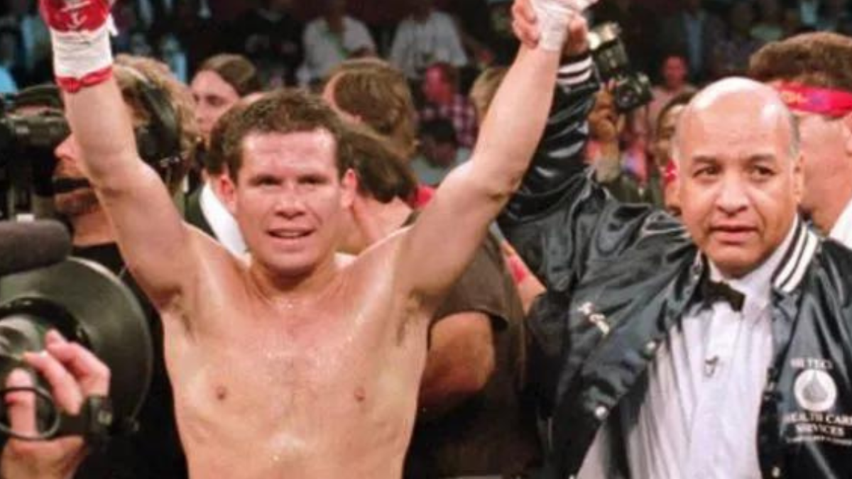 BOX | Julio César Chávez quiere tirar la cartelera del ‘Canelo’ Álvarez y lanza increíble propuesta de millones de dólares