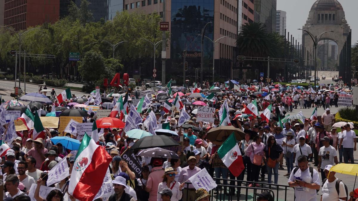 Poder Judicial lleva su batalla a las calles