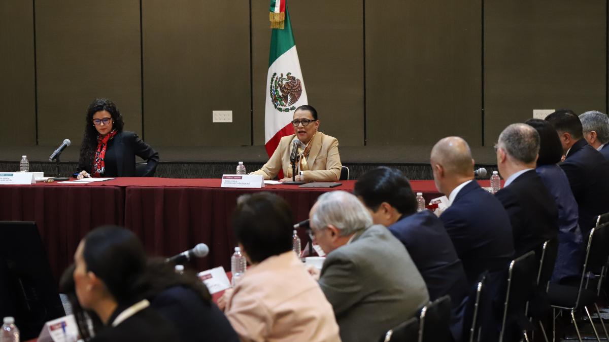 Instalan mesa de transición del Gobierno federal