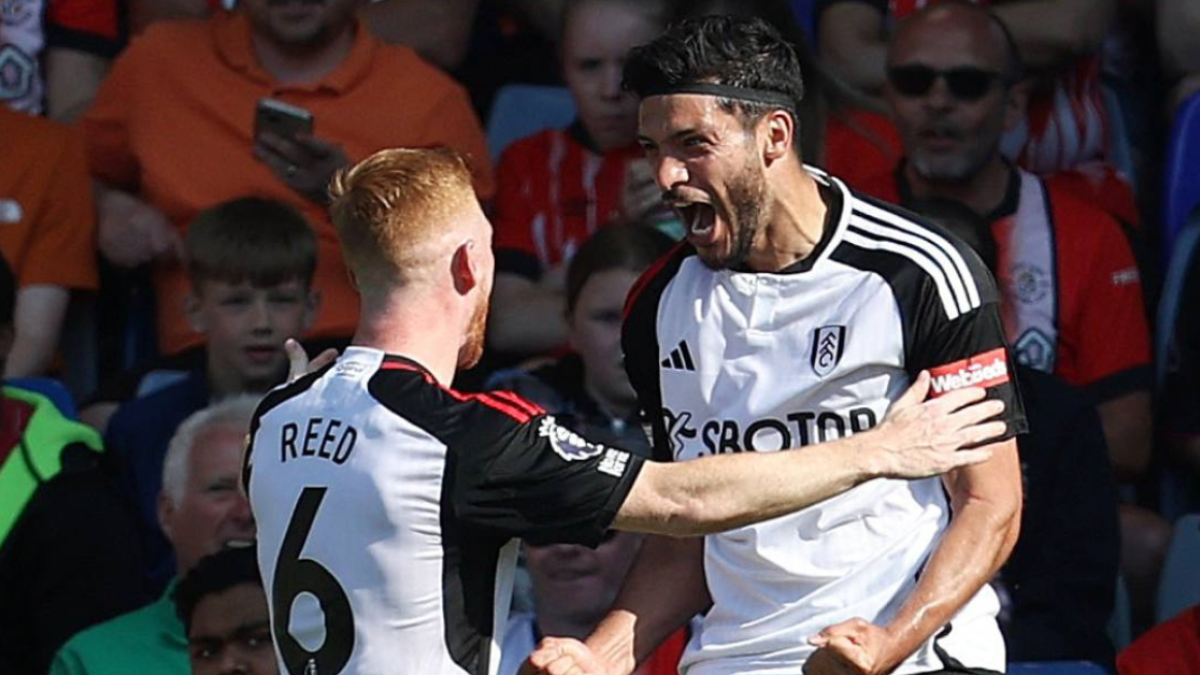 Video: Así fue el golazo de Raúl Jiménez a su emblemático estilo en la Premier League