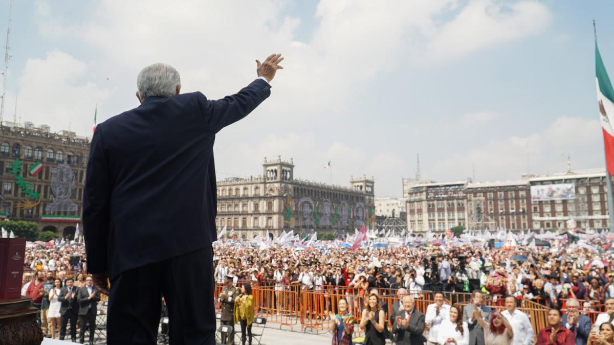 “Con la conciencia tranquila”, AMLO transfiere a Claudia plaza y pendientes