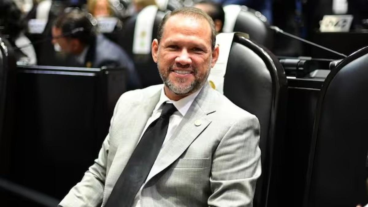 Daniel Barreda, senador de MC, afirma que votará en contra de reforma judicial