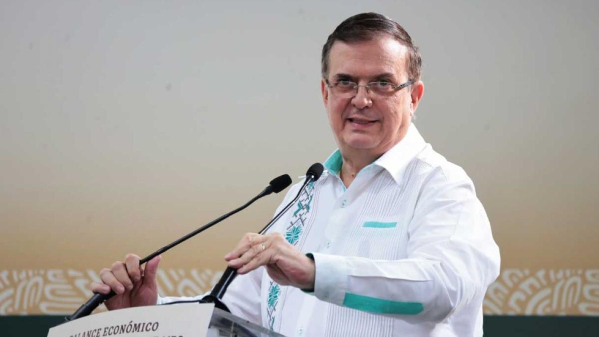 Marcelo Ebrard pide licencia como senador en plena discusión de la reforma judicial