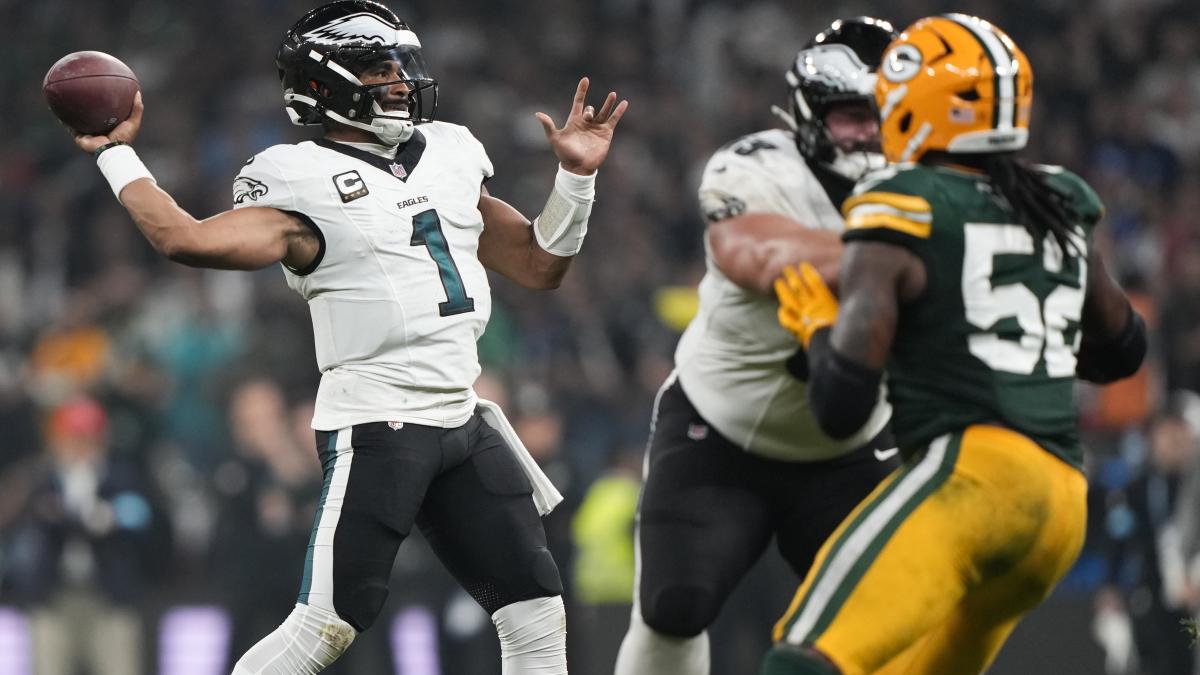 NFL: Aficionados brasileños atacan por error a jugador durante duelo entre Eagles y Packers