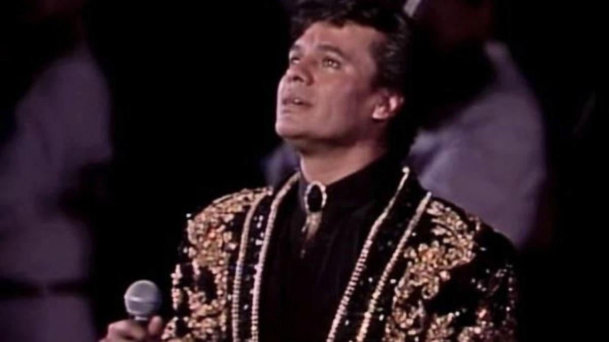 Concierto de Juan Gabriel en Bellas Artes se proyectará en el Zócalo ¿Cuándo será?